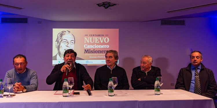 LANZAMIENTO. Autoridades presentaron el certamen “Nuevo cancionero misionero”.