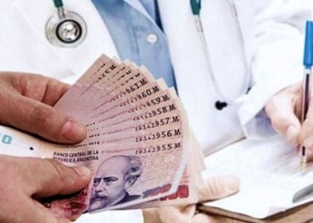 IPS: “El plus es algo ilegal que algunos profesionales médicos cobran”