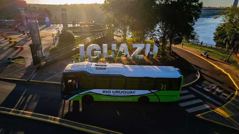 Río Uruguay busca implementar colectivos eléctricos que viajen desde la ciudad de Iguazú hasta el Parque Nacional