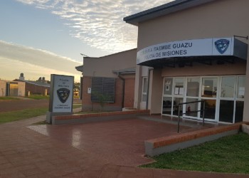 Policía se disparó de manera accidental en la mano