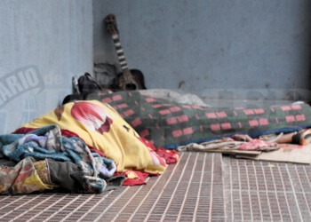 Por el frío, falleció una persona en situación de calle y reforzarán operativos de ayuda