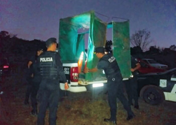 Desbaratan en Almafuerte una chacra donde se hacían riñas de gallos por apuestas