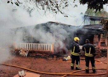 Madre y sus cuatro hijos se salvaron de un incendio en Oberá