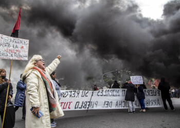 Unos 50 heridos y 17 detenidos tras los incidentes en Jujuy