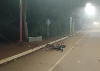 Murió el acompañante en una moto que despistó en Iguazú