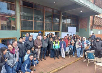 Estudiantes y docentes tomaron la Escuela Normal Superior N°2 de Montecarlo