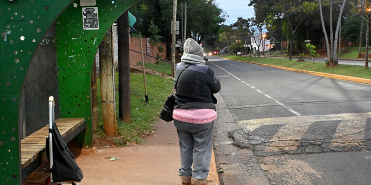 PERJUDICADOS. Sin acuerdo de las partes, los usuarios son los castigados.