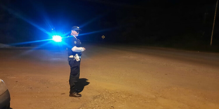 En principio, cuando llegaron al sitio y recorrieron la zona, los agentes no localizaron a los rodados y tampoco a las personas involucradas.