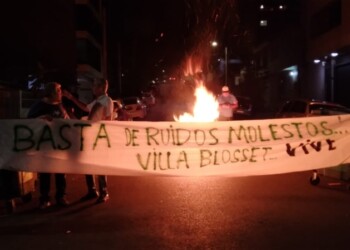 Hartos de los ruidos molestos, vecinos de Villa Blosset evalúan cortar la calle Benavidez