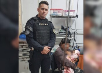 Policías le salvaron la vida a una bebé que no respiraba