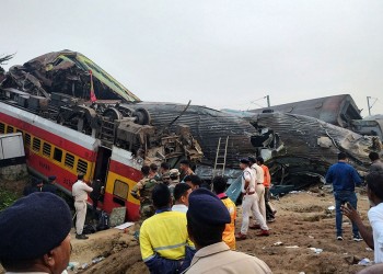 Suman 288 los muertos y 850 los heridos por el accidente de trenes en India