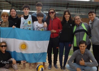 Beach voley: misioneros festejaron en Paraguay