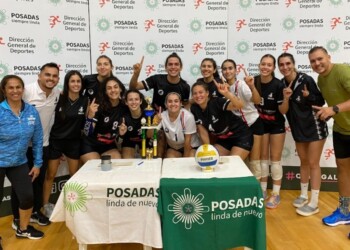 Brujas y Brujos, campeones en la Liga Municipal de Vóleibol