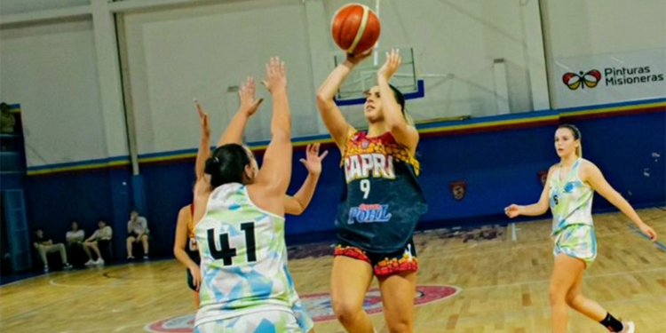 DE VISITANTE. Las posadeñas lograron avanzar en condición de visitante.