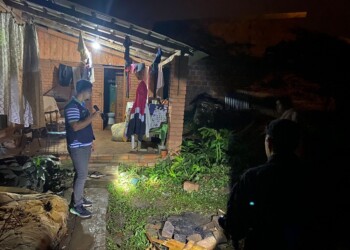 Fue por una deuda y terminó “cobrando”