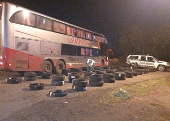 Detectan contrabando de ruedas en un micro