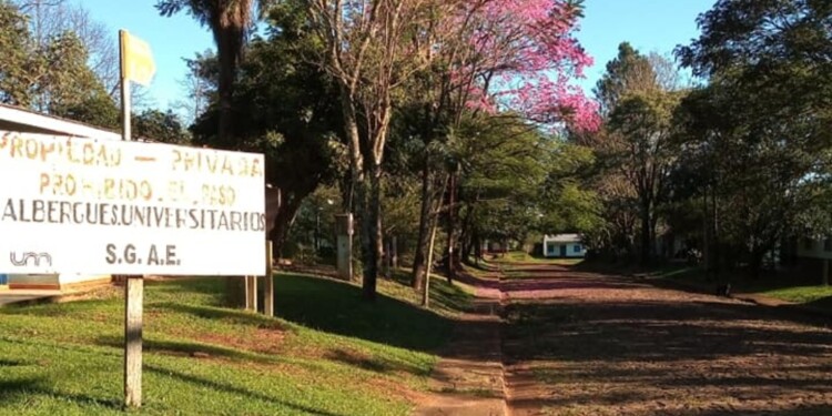ASISTIDOS. Recorrerán cada casa para ver los lugares prioritarios para el envío de equipamientos y recibir mejoras, como la pintura.