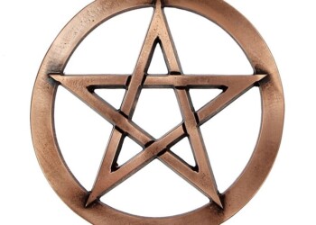 Una estrella de cinco puntas con significado esotérico