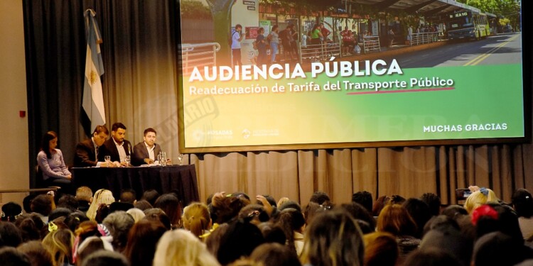 EJERCICIO DE SOBERANÍA. Con todo en contra: día, horario, dificultades para inscribirse y también para trasladarse, vecinos y representantes de los usuarios hicieron valer su derecho a expresarse y no aceptar pasivamente el tarifazo del Grupo Z.