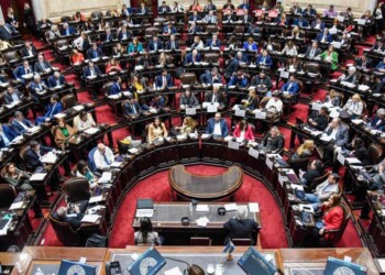 Las dietas de los diputados y senadores se incrementarán casi 120% durante el 2023