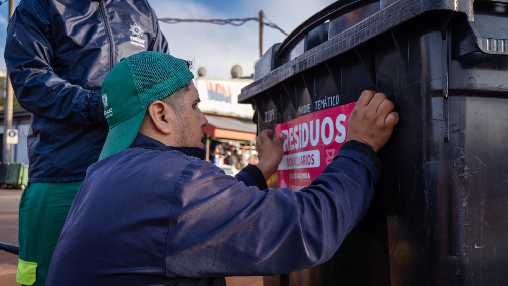 Posadas: nueva identificación para los contenedores de residuos urbanos