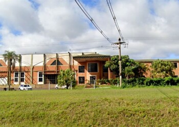 Trabajadores de la citrícola de Alem siguen sin cobrar el sueldo y crece la incertidumbre