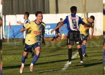 Dos adelantos en la novena del fútbol provincial