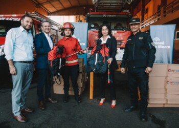 Banco Macro donó materiales  para los bomberos de Misiones