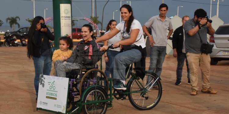 ECOBICIS. La Municipalidad sumó bicicletas adaptadas para personas con sillas de rueda y discapacidad visual.