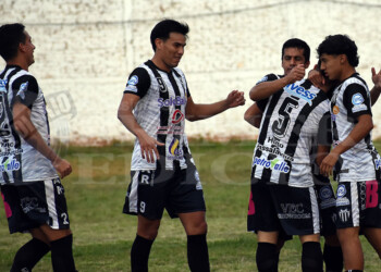 El “Deca” ganó con lo justo y es el último pasajero para los cuartos de final de la Liga Posadeña