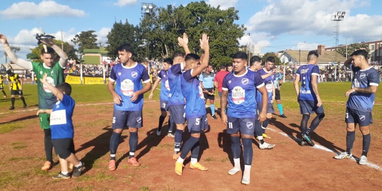 SUPERIOR. Atlético Oberá se quedó con el primer chico y en Campo Grande buscará su tercer título consecutivo.