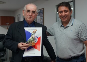 El conjunto folclórico Los Tres del Río recibió una distinción en la Cámara de Diputados