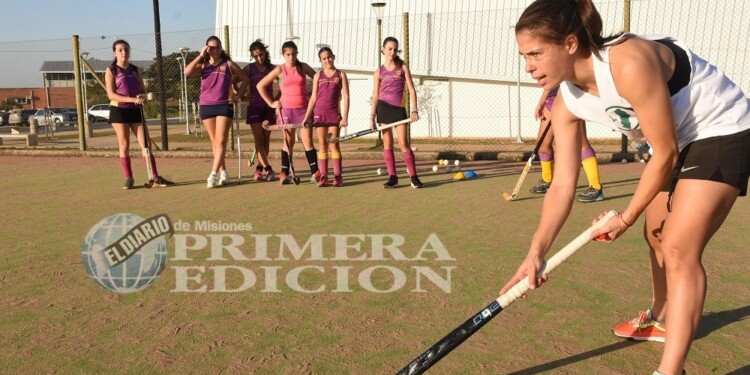 EN CASA. “Luchi” dictó una Clínica de Hockey ni bien llegó a la provincia. Luego se sumó al seleccionado.