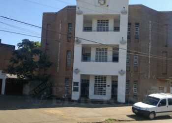 “Si ve que conduce un espacio donde ya no queda nadie a quien conducir, lo coherente es renunciar”