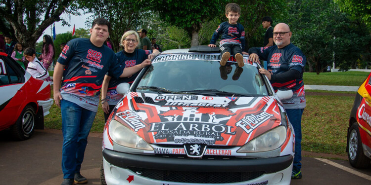 LOCALES OTRA VEZ. Los pilotos de San Javier exhibieron sus máquinas. (Foto: Prensa AMPyNaR)