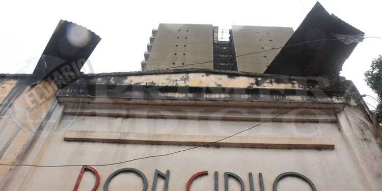 Caída de árboles y cortes de energía eléctrica en numerosas áreas de Posadas