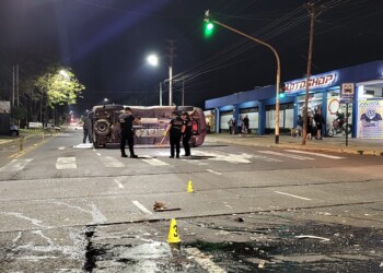 Choque entre ambulancia y utilitario dejó dos heridos en Posadas