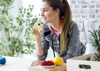 Estoy cansada todo el día: ¿qué puedo tomar?