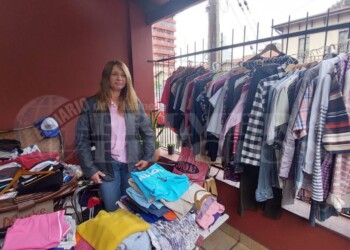 Rescata perros y para mantenerlos abrió una feria americana: “Ellos sienten el dolor del abandono”