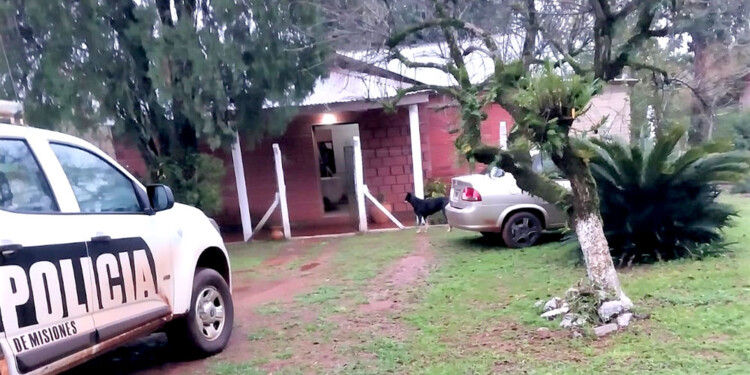 PUERTO LEONI. El móvil de la comisaría local tras una de las últimas denuncias.