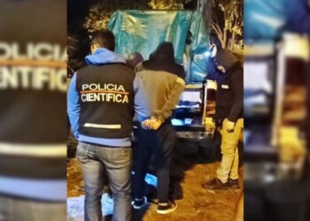 Capioví: intentaron subir a un colectivo y fueron arrestados con casi 7 kilos de marihuana