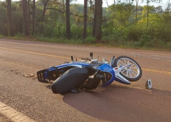 Motociclista murió sobre la ruta 12 e investigan si lo chocaron