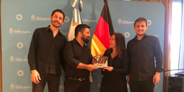 CHAMAMÉ SIN FRONTERAS. Los músicos litoraleños llevaron su música a Europa.