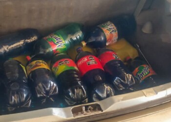 Traficaban combustible en botellas de gaseosa y aceite