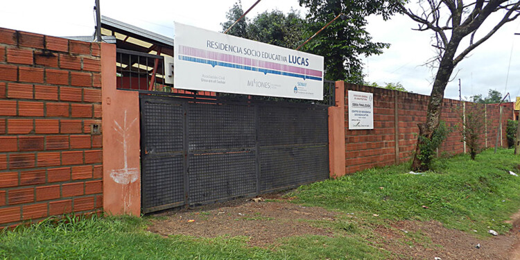 TRAYECTORIA. Hace 11 años abrió sus puertas el Hogar Lucas, con sede en Garupá. Muchos ingresaron siendo niños y se quedaron hasta los 18 años.