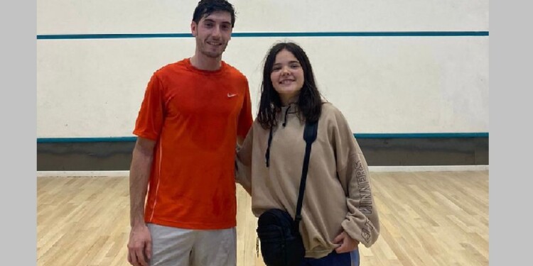 MISIONES PRESENTE. “Juanse” Barreyro y Paula Rivero, en Mar del Plata.