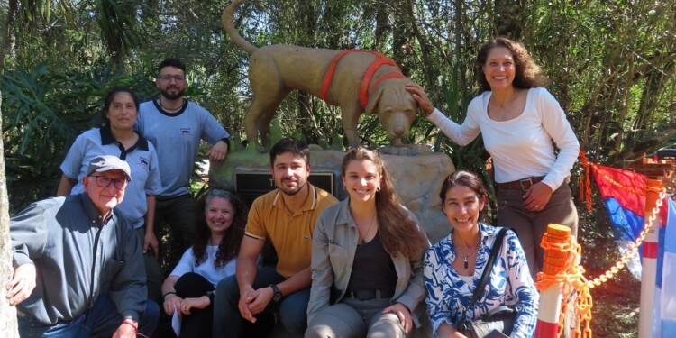 Train ya tiene su monumento