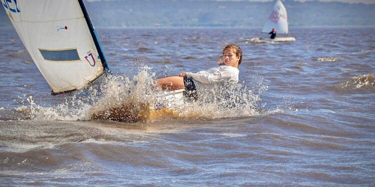 EN COMPETENCIA. Los misioneros tuvieron una destacada actuación.