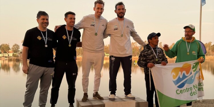 SIEMPRE ARRIBA. Damián y Mauricio, ayer, otra vez en lo más alto del podio.