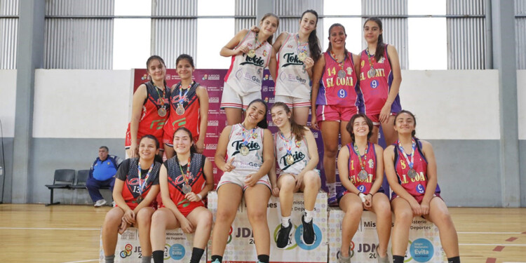 PASAJE EN MANO. Tokio, en Femenino Sub-16, festejó en básquetbol 3x3 (Gentileza J.García/Prensa Ministerio de Deportes)